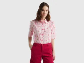 Camisa estampada de manga corta