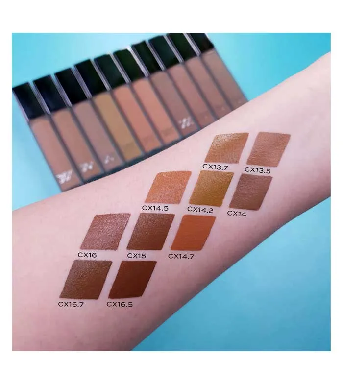 XX REVOLUTION  CORRECTOR LíQUIDO SUPER FIXX CONCEALXX  CX4